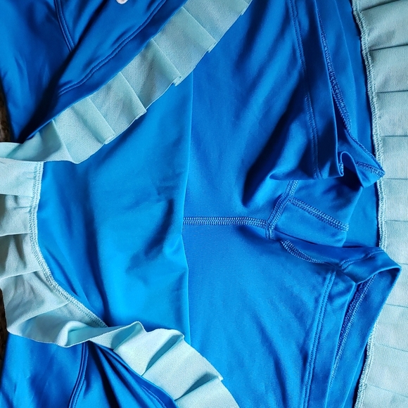 Nike Dri-Fit sports skirt/shorts EUC - Picture 3 of 4